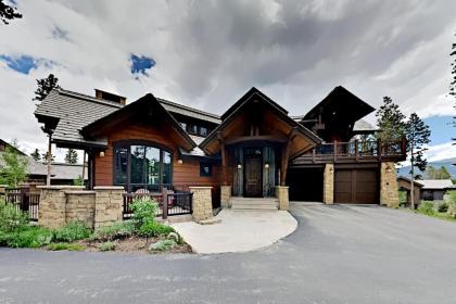 Slopeside Manor - One Ski Hill Place - Hot Tub home