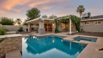 Beautiful 4 Bedroom Home with Large Pool - Minutes from Old Town Scottsdale home