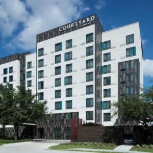 Courtyard by Marriott Houston Heights/I-10 in Houston