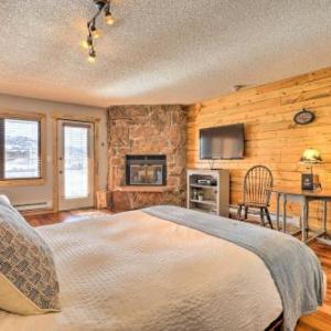 Charming Resort-Style Retreat 2mi to Granby Ranch