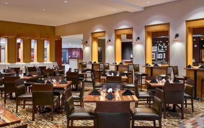 DoubleTree by Hilton Houston Intercontinental Airport - image 16