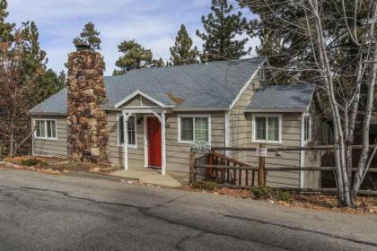Snuggle Down Cottage-1544 by Big Bear Vacations California
