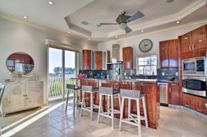 Townhome Located 200 Steps to a Locals-Only Beach! Bradenton Beach Florida