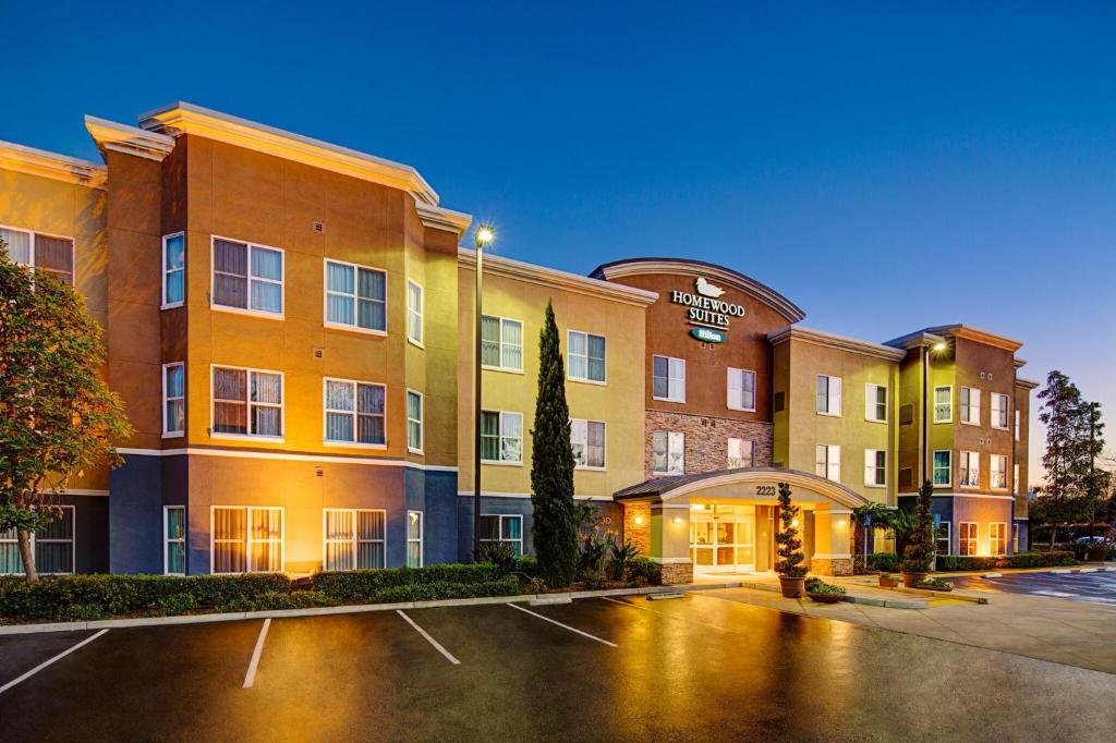 Homewood Suites by Hilton Carlsbad-North San Diego County - main image