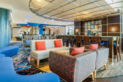 Cambria Hotel Ft Lauderdale Airport South & Cruise Port - image 3