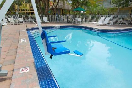 Ramada by Wyndham Fort Lauderdale Airport/Cruise Port - image 5
