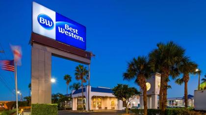 Best Western Orlando East Inn & Suites - image 1