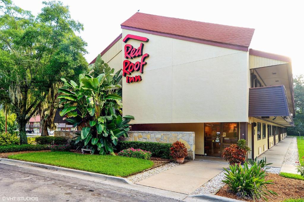 Red Roof Inn Tampa Fairgrounds - Casino - main image