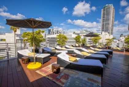 Riviera Suites in Miami Beach