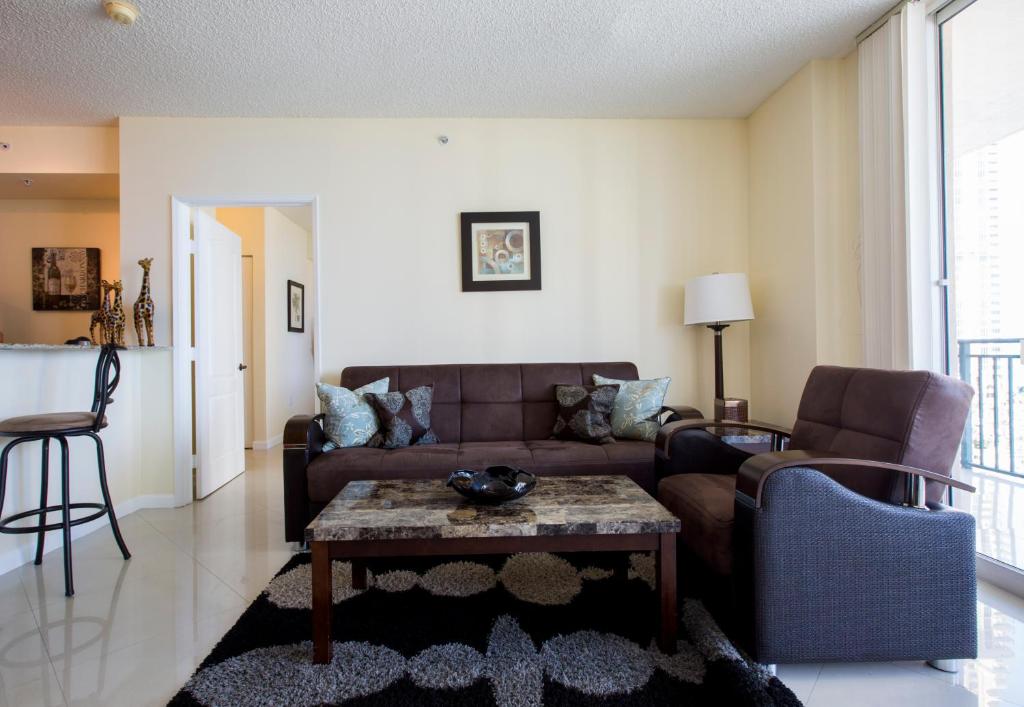 Apartment By Great Sunny Isles Lodging - image 5