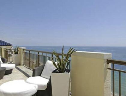 Spacious Suite with Ocean Views in Ft Lauderdale - One Bedroom #1