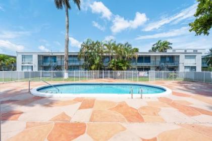 Oasis Vacation Apts Near Ft Lauderdale by Angel Host Fort Lauderdale Florida