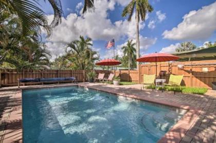 Charming Home with Deck 1 Mi to Wilton Manors Fort Lauderdale Florida