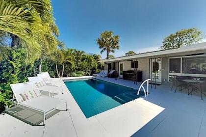 Designer Delight - Private Pool Outdoor Kitchen home Fort Lauderdale