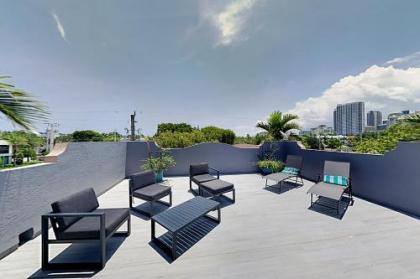 South Middle River - All-Suite - Roof Deck Patio townhouse Fort Lauderdale