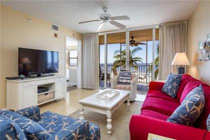 Estero Island Beach Villas 204 Sleeps 8 2 Bedrooms Gulf Front Heated Pool Florida