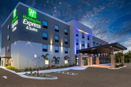 Holiday Inn Express & Suites - Ft Myers Beach-Sanibel Gateway an IHG Hotel Fort Myers Beach