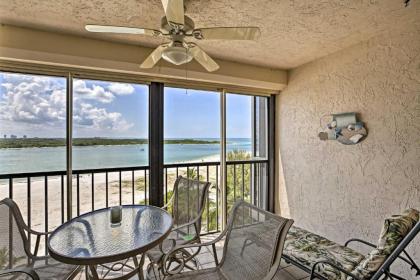 Beachfront Condo with Pool Access and Gulf Views! Fort Myers Beach