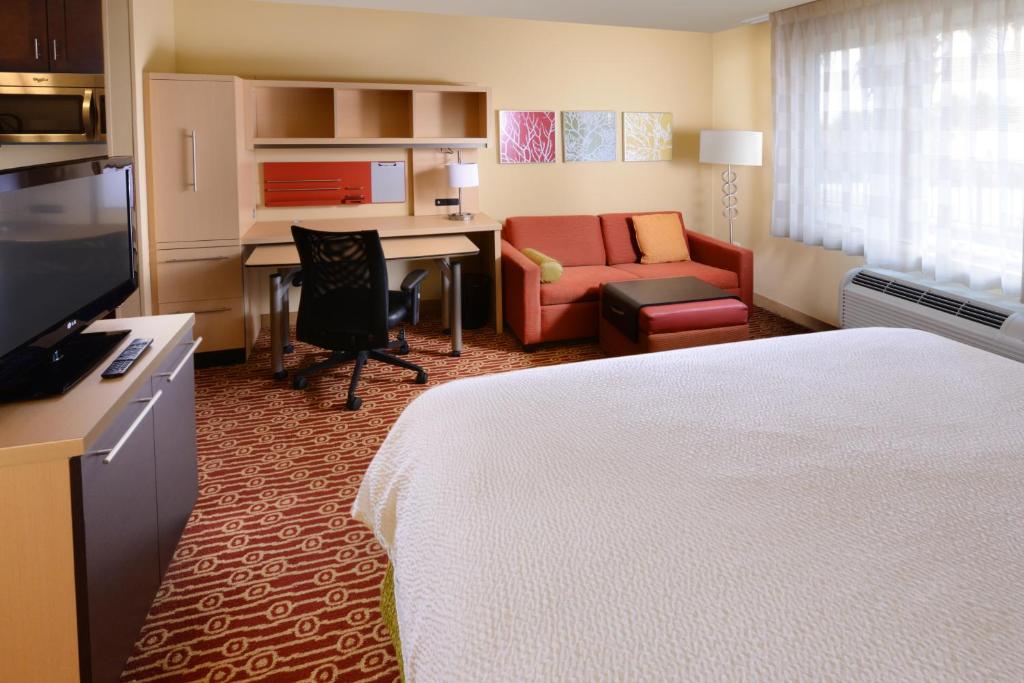 TownePlace Suites by Marriott Galveston Island - image 3