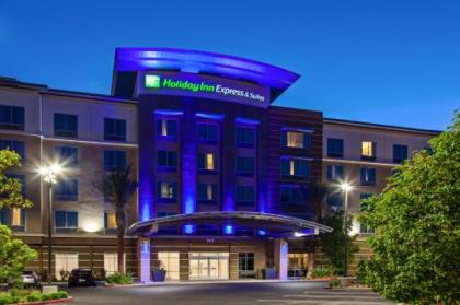 Holiday Inn Express & Suites Anaheim Resort Area an IHG Hotel Anaheim
