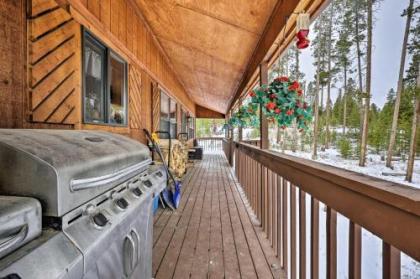 Dog-Friendly Cabin Situated 2 Miles to Lake Granby - image 3
