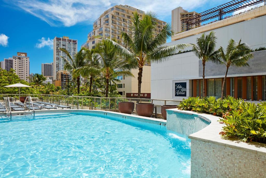 Hilton Garden Inn Waikiki Beach - image 3