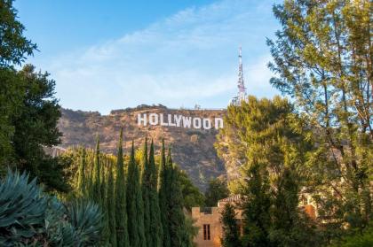 Hollywood Walk Of Fame 2BR&2BATH Fast WIFI Free Parking! - D2
