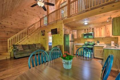 Murphy Cabin with Spacious Deck and Forest Views!