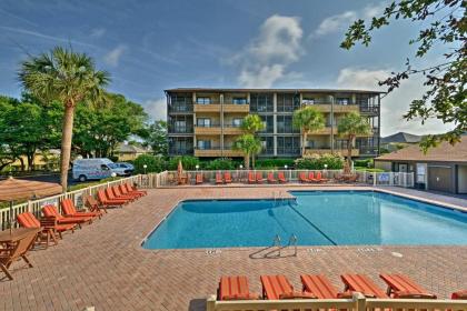 Oceanside Myrtle Beach Condo with Pool Access and Patio South Carolina