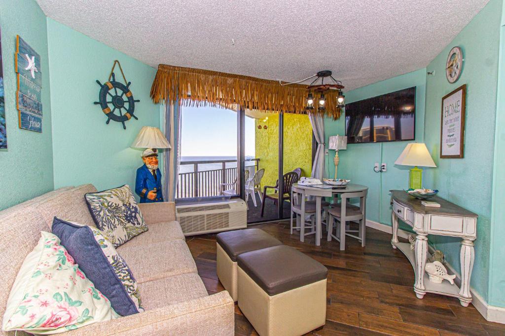Ocean View King Suite Monterey Bay 1411 Sleeps 7 Guests - main image