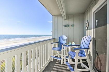 On-The-Beach Escape Oceanfront in Surfside! South Carolina