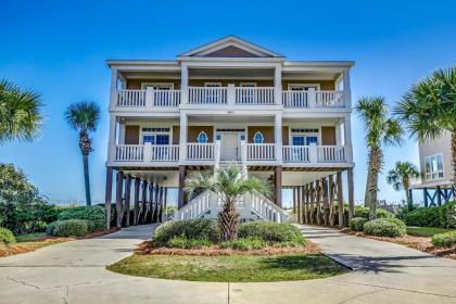 The Oasis Oceanfront Home with Pool and Hot Tub in Myrtle Beach