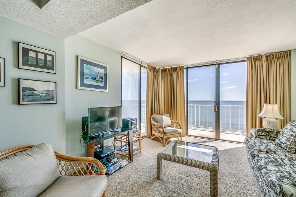 Crescent Sands WH B6 - 6th floor oceanfront unit with pool and sundeck plus free Wifi - main image