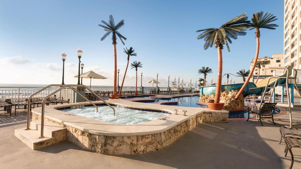 Holiday Inn Hotel & Suites Ocean City an IHG Hotel - image 5