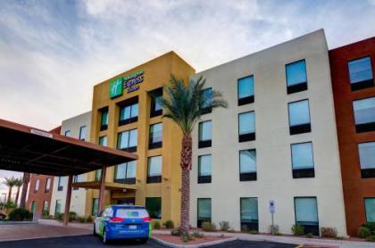 Holiday Inn Express & Suites - Phoenix North - Scottsdale an IHG Hotel