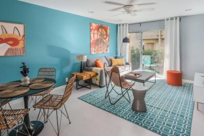 Stylish 1BR Apartment near Old Town by WanderJaunt