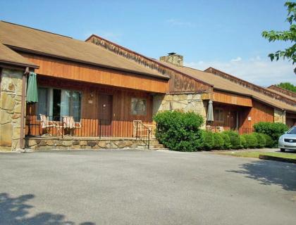 Quiet Resort Condos in East Tennessee Near Smoky Mountains in Pigeon Forge