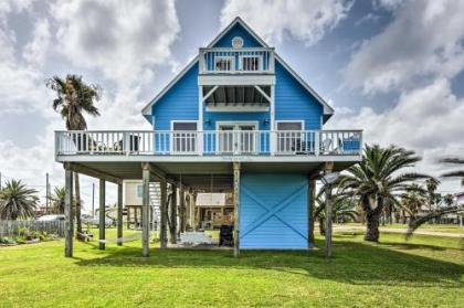 Cozy Surfside Beach House with Deck and Gulf Views! - image 1