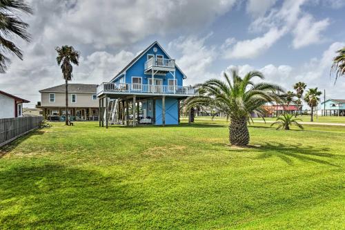 Cozy Surfside Beach House with Deck and Gulf Views! - image 3