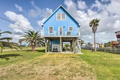 Cozy Surfside Beach House with Deck and Gulf Views! - image 4