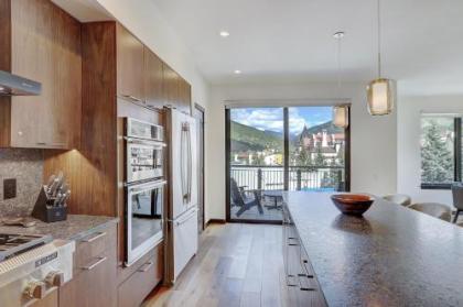 The Lion Vail- 4 Br Modern Mountain Luxury- 2966 Sq Ft Condo Vail