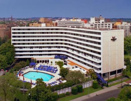 Washington Plaza Hotel - image 1