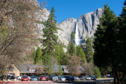 Yosemite Valley Lodge - image 1